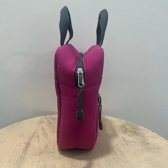 Pottery Barn Teen Lunch Box - Picture 3 of 4